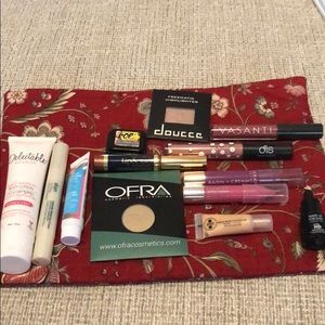 💝2 for $15💖 Make up bundle!